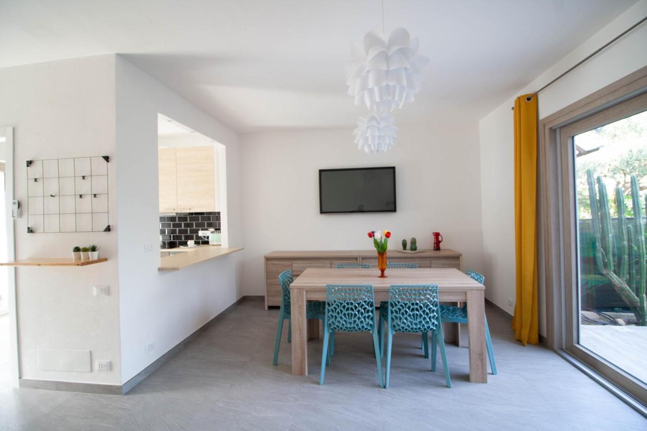 Domek Villa A 100Mt Dalla Spiaggia كابوتيرا المظهر الخارجي الصورة