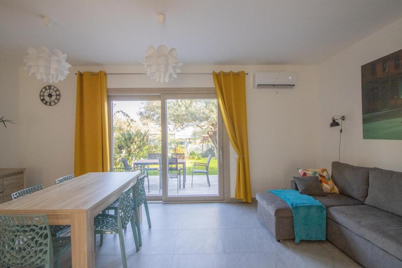 Domek Villa A 100Mt Dalla Spiaggia كابوتيرا المظهر الخارجي الصورة
